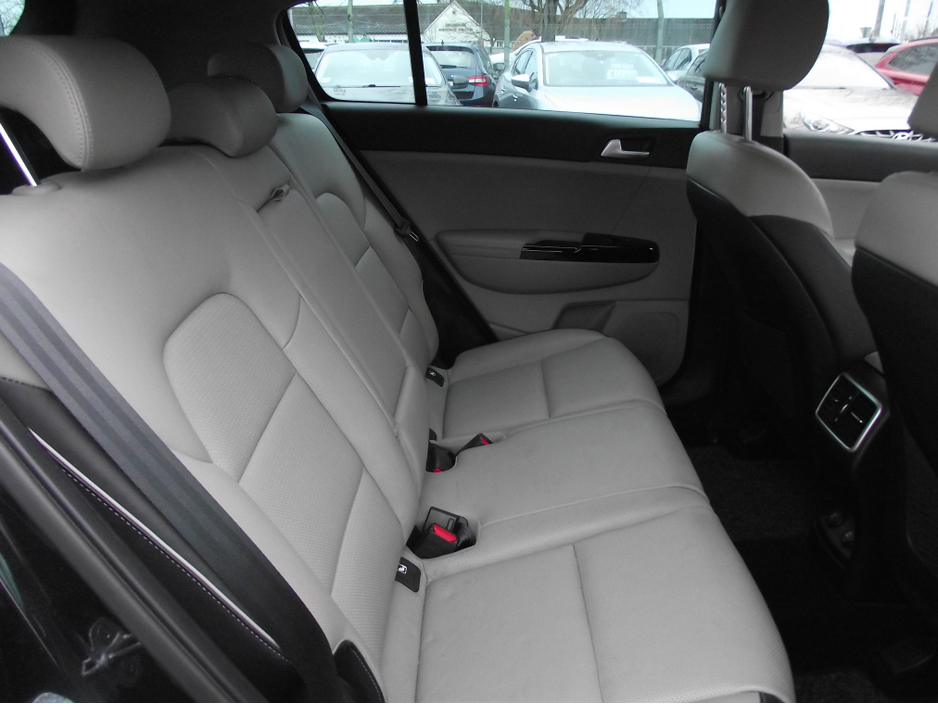 2021 Kia Sportage 1.6CRDI    5DR MPV   K3 HP MY21 €23,500