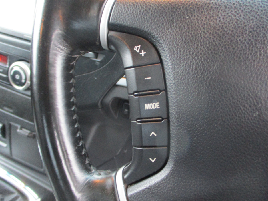 2013 Mitsubishi Shogun 3.2 DID WARRIOR SWB COMM €18,995