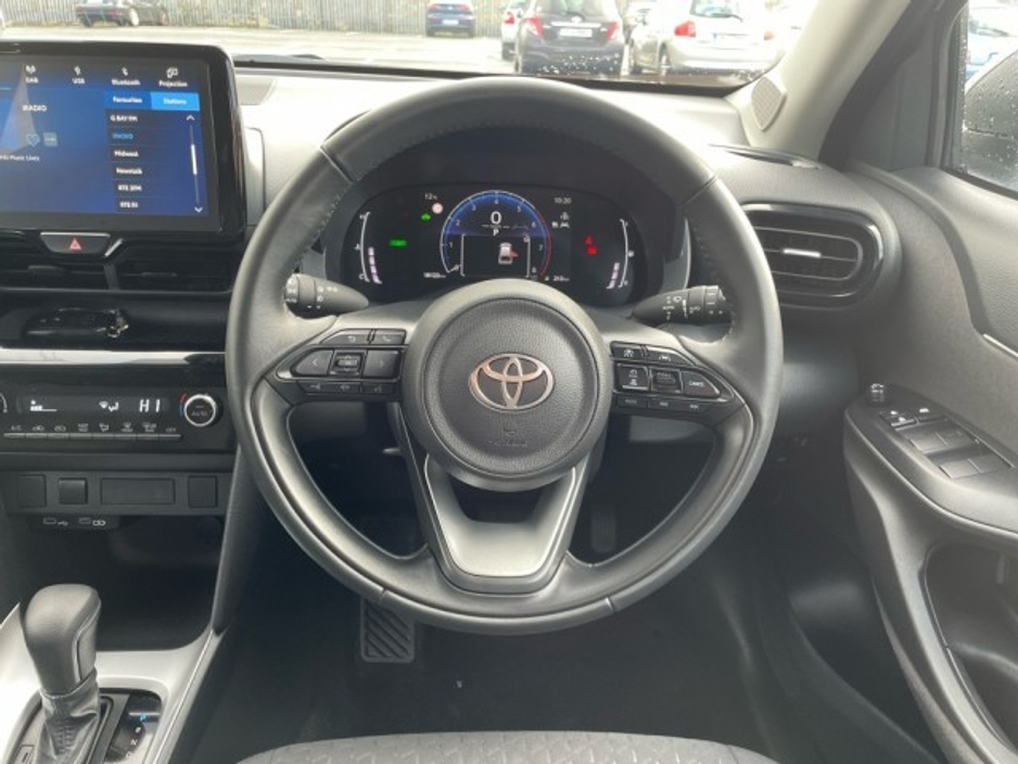 2025 Toyota Yaris Cross - Save EUR 3,000 - Luna - 1.5 Hybrid - Automatic - EUR 180 Tax // Remote Central Locking // Front Electric Windows // Rear Electric Windows // Electric Mirrors // Finger Tip Stereo Controls €30,850