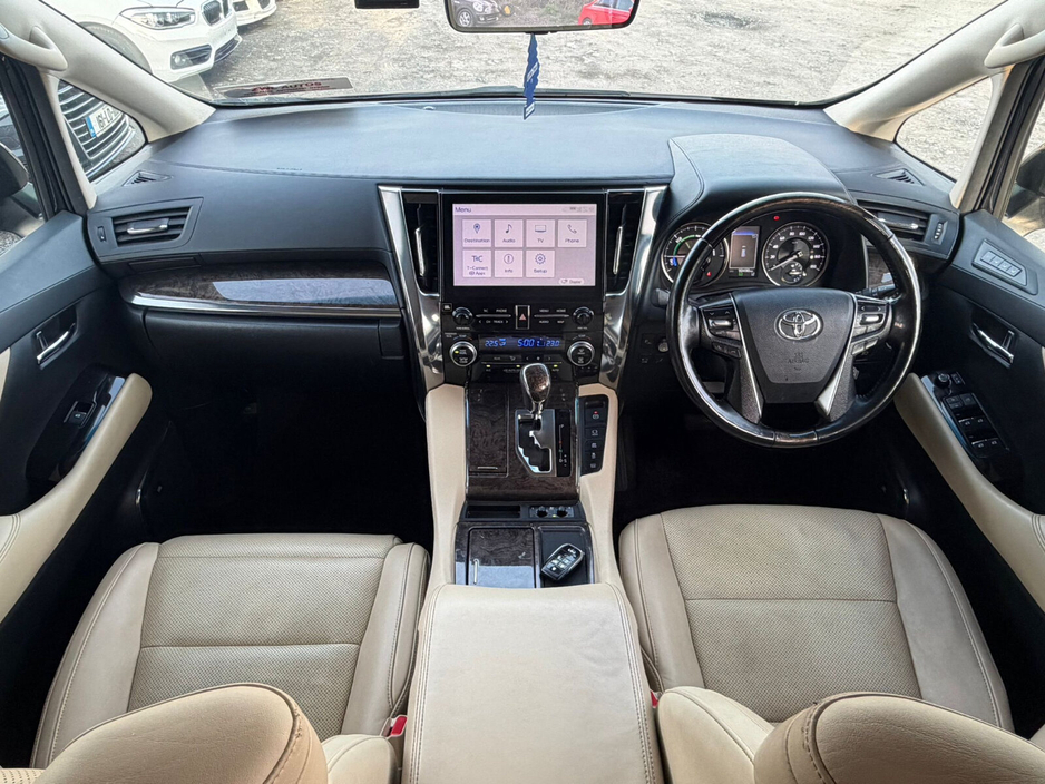 2021 Toyota Alphard - image 17