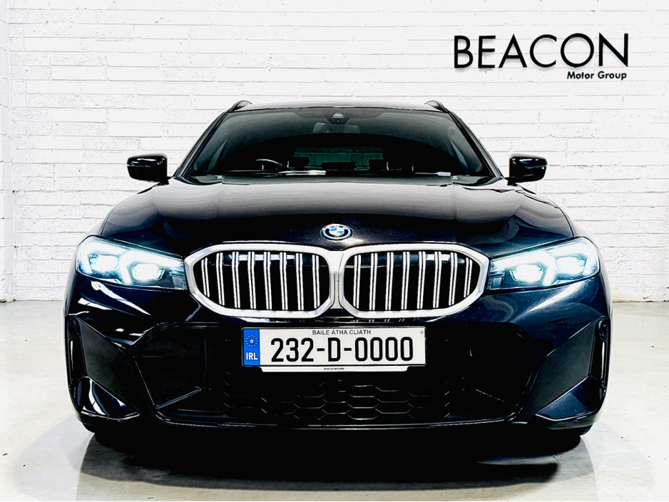 2023 BMW 3 Series - image 4