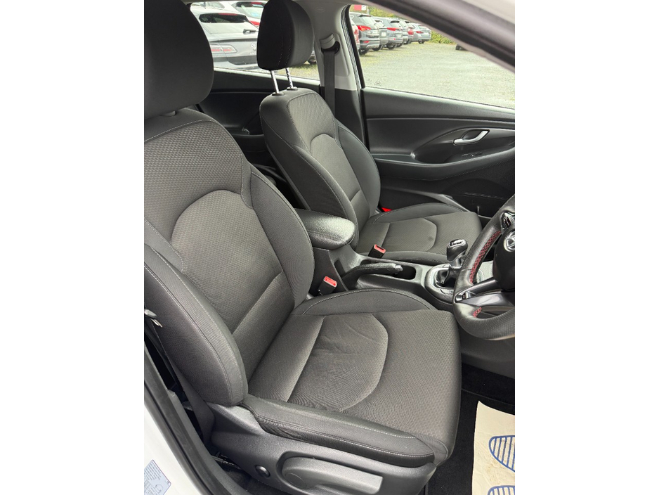 2019 Hyundai i30 - image 7