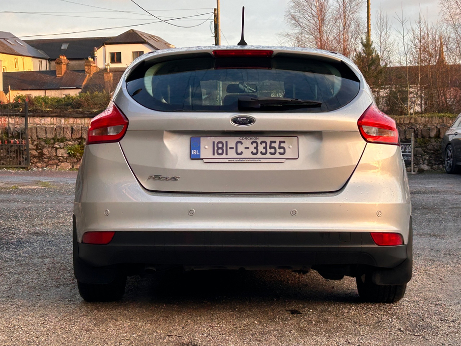 2018 Ford Focus - image 5