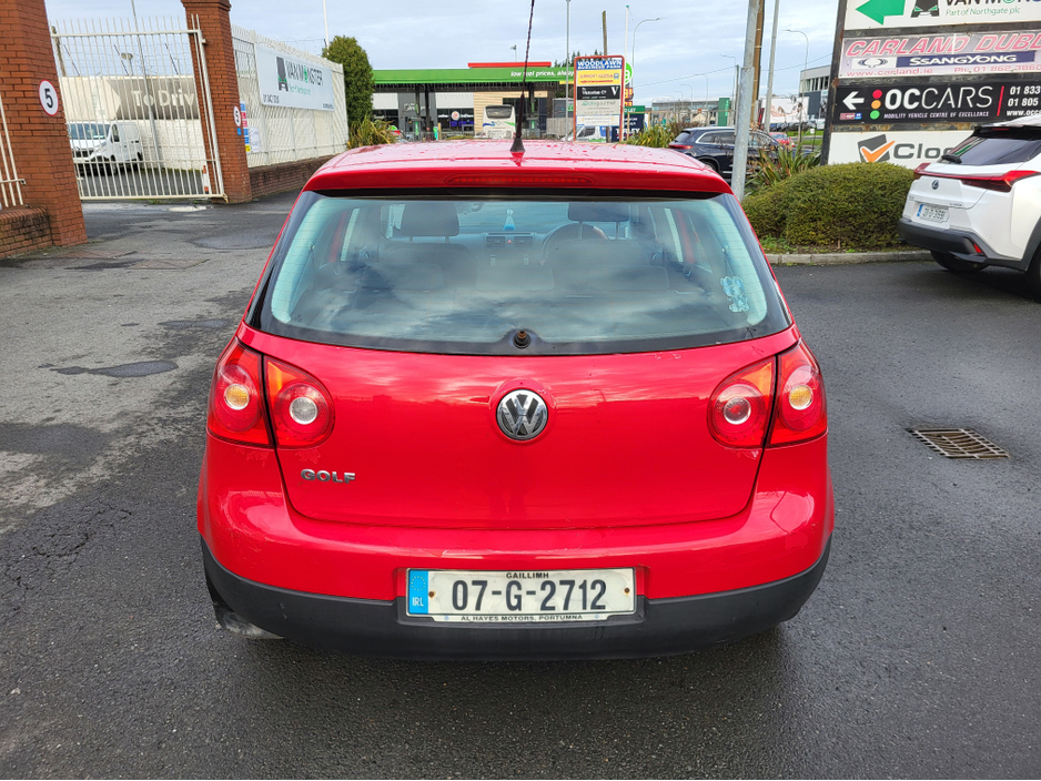 2007 Volkswagen Golf - image 4