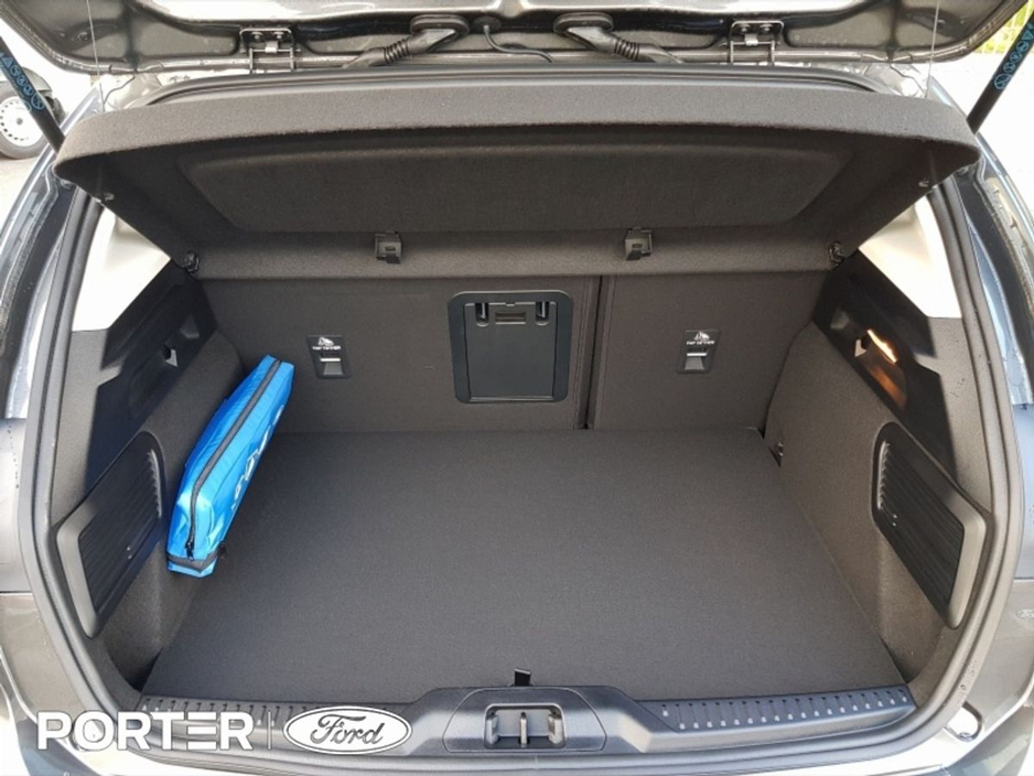 2023 Ford Focus - image 13