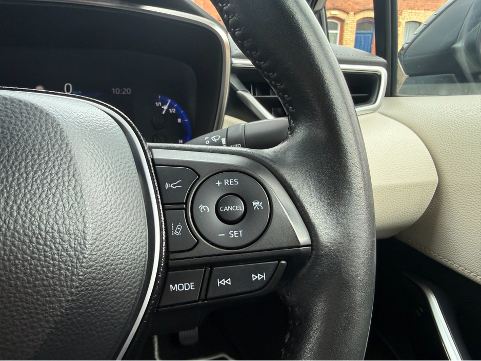 2021 Toyota Corolla - image 18