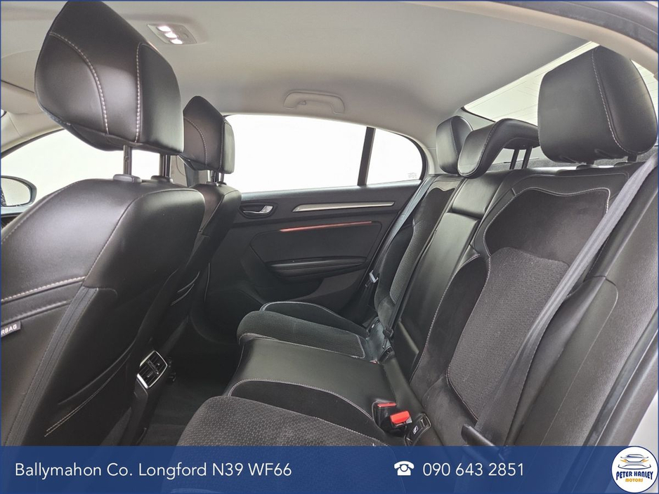 2018 Renault Megane - image 12