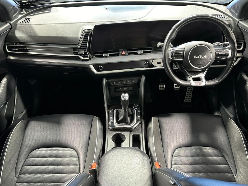 2023 Kia Sportage - image 9