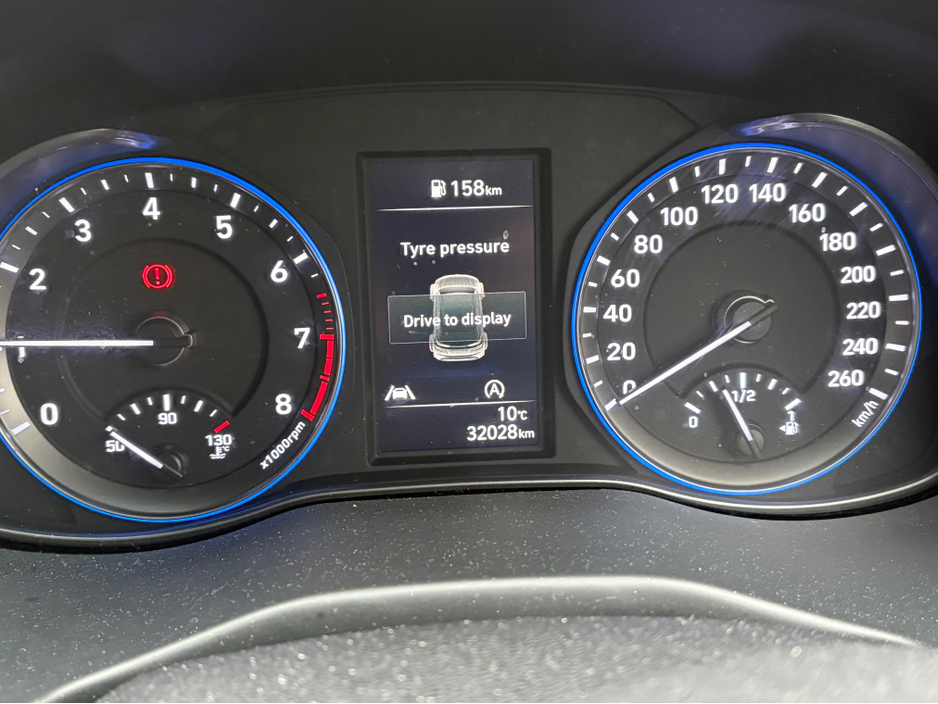 2023 Hyundai Kona - image 4