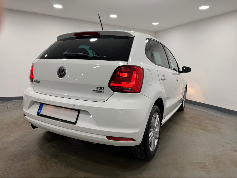 2017 Volkswagen Polo - image 10