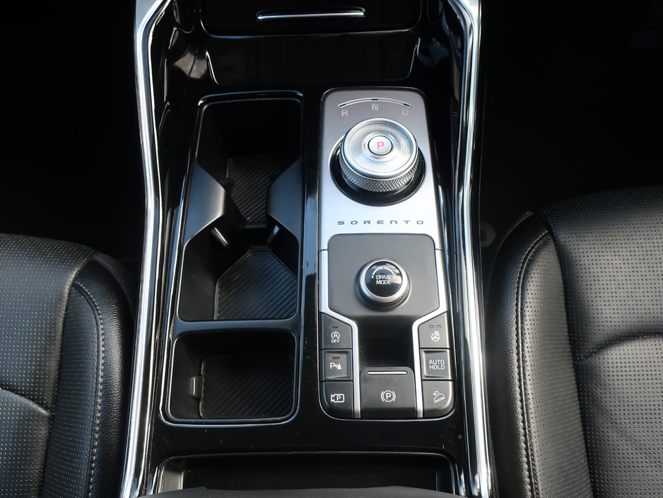 2024 Kia Sorento - image 15