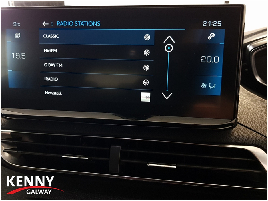 2022 Peugeot 3008 - image 35