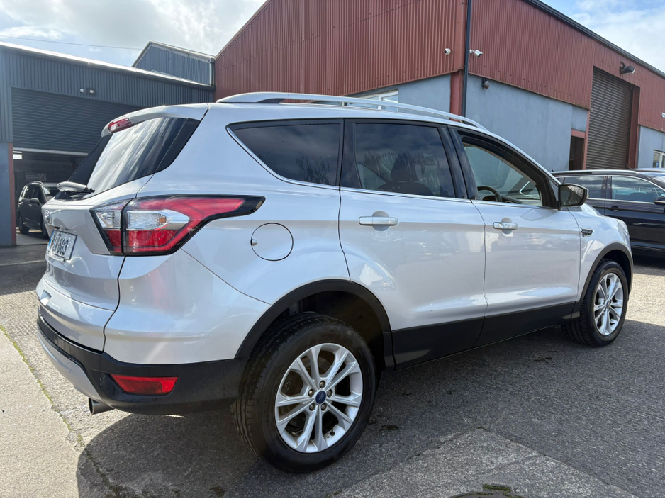 2018 Ford Kuga - image 6