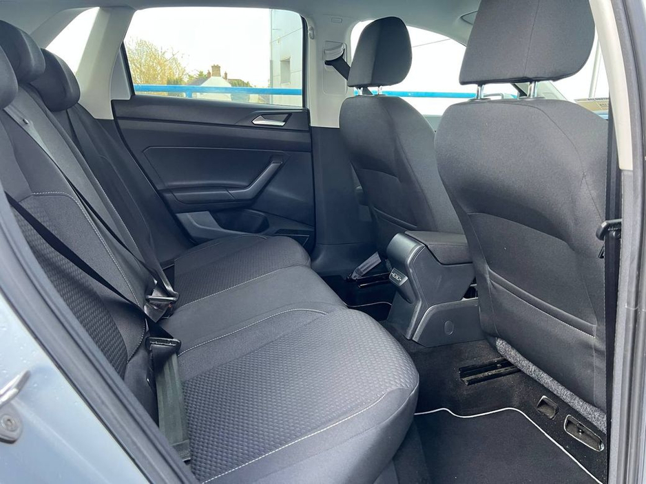 2018 Volkswagen Polo - image 8