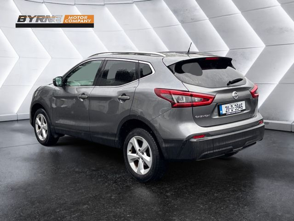 2021 Nissan Qashqai - image 3