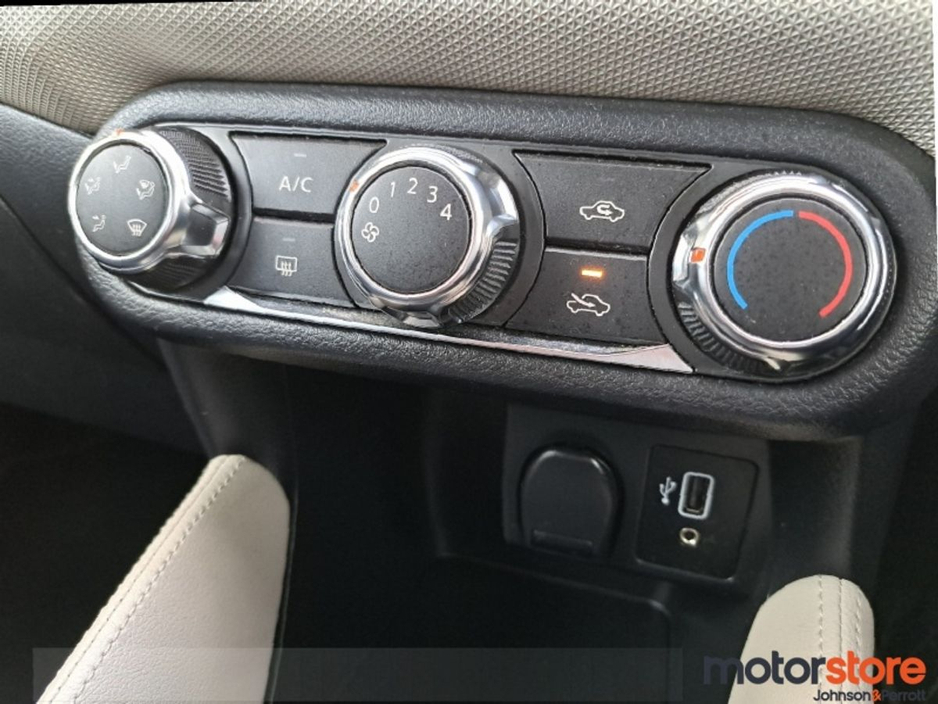 2020 Nissan Micra - image 20