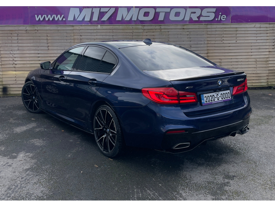 2020 BMW 5 Series - image 6