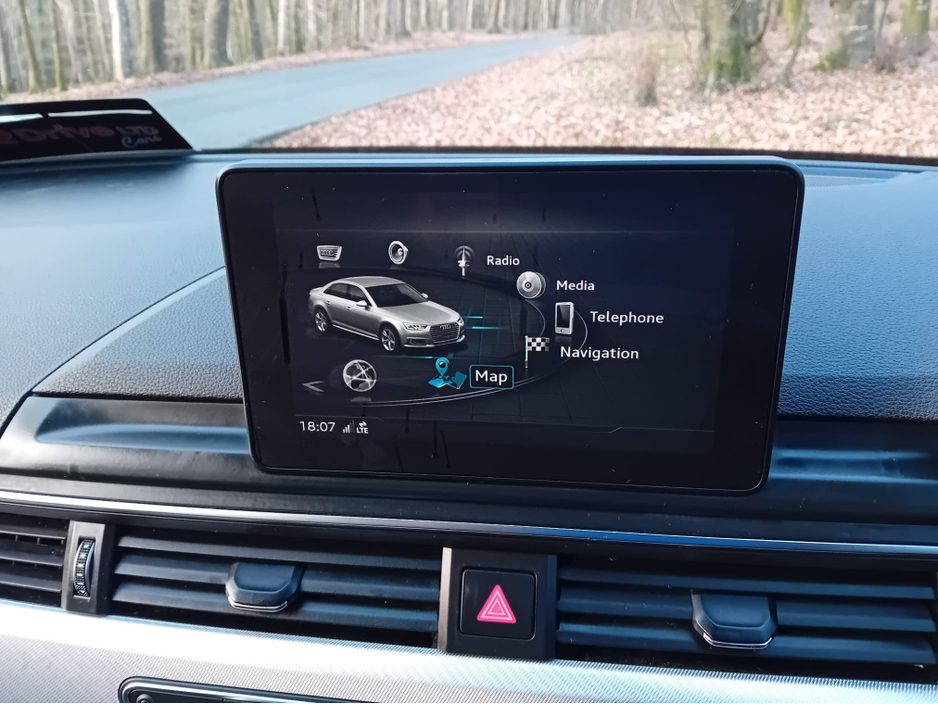 2017 Audi A4 - image 21