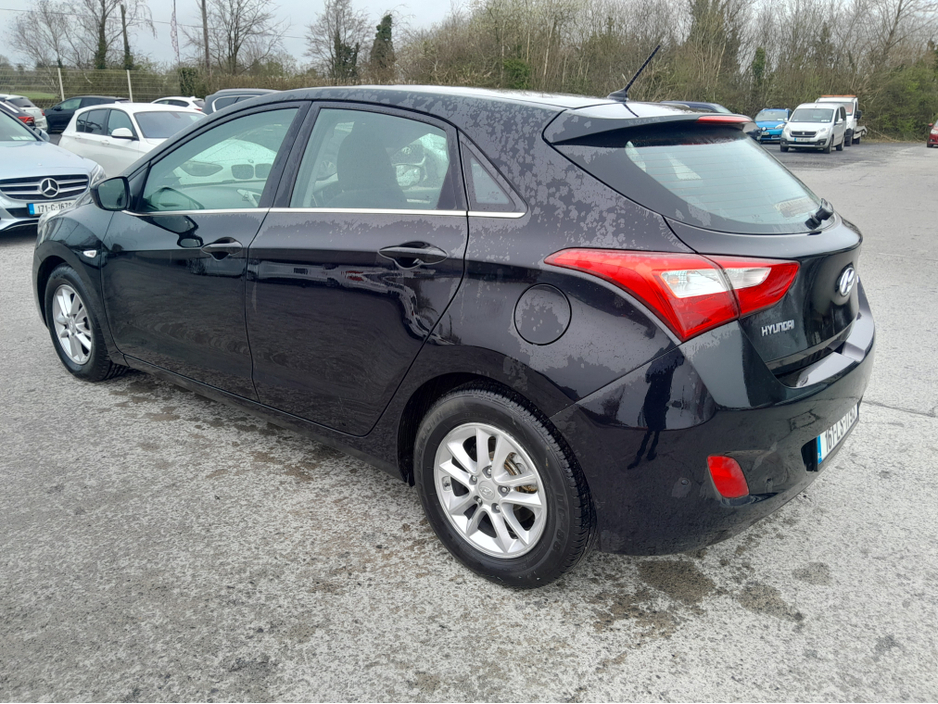 2016 Hyundai i30 - image 5