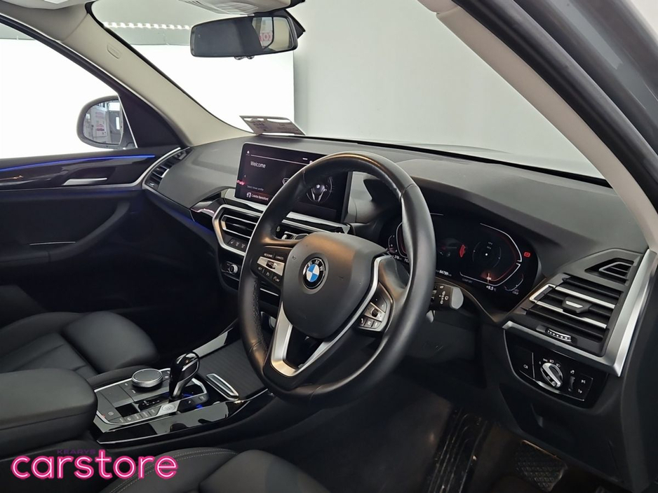 2024 BMW X3 - image 9