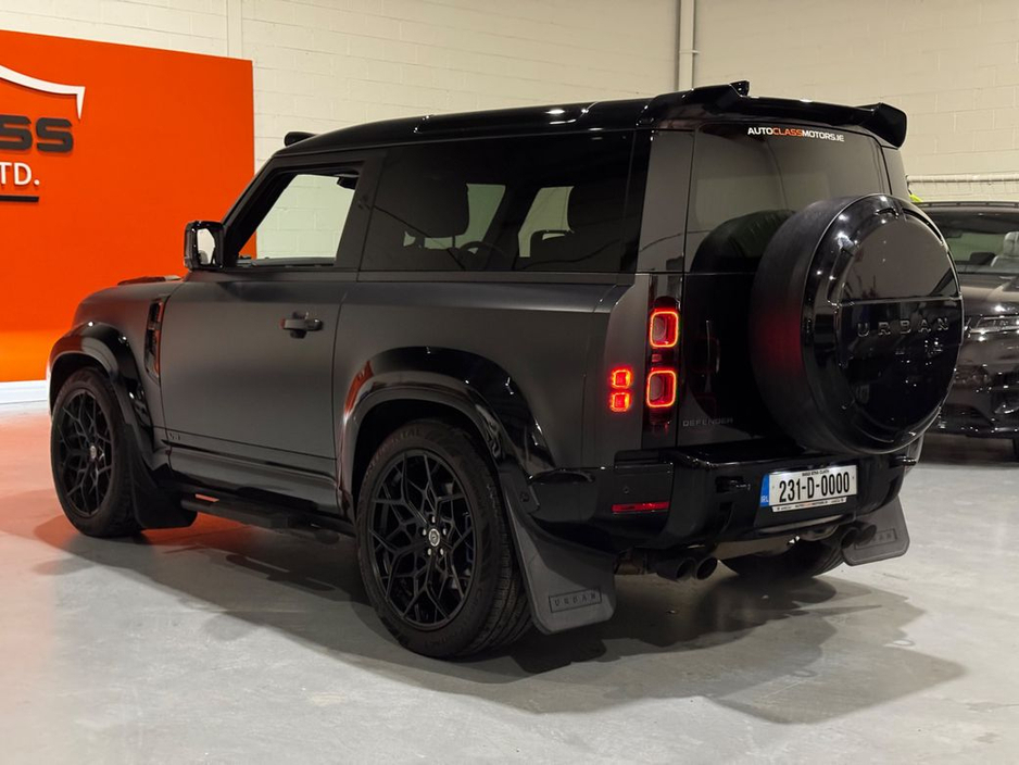 2023 Land Rover Defender - image 28