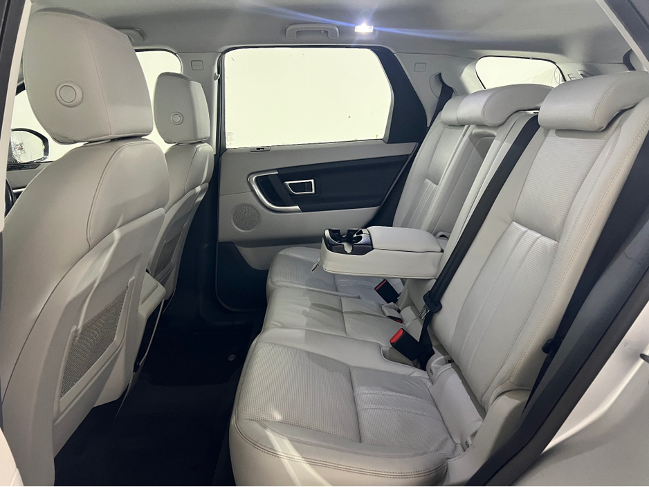 2019 Land Rover Discovery Sport - image 16