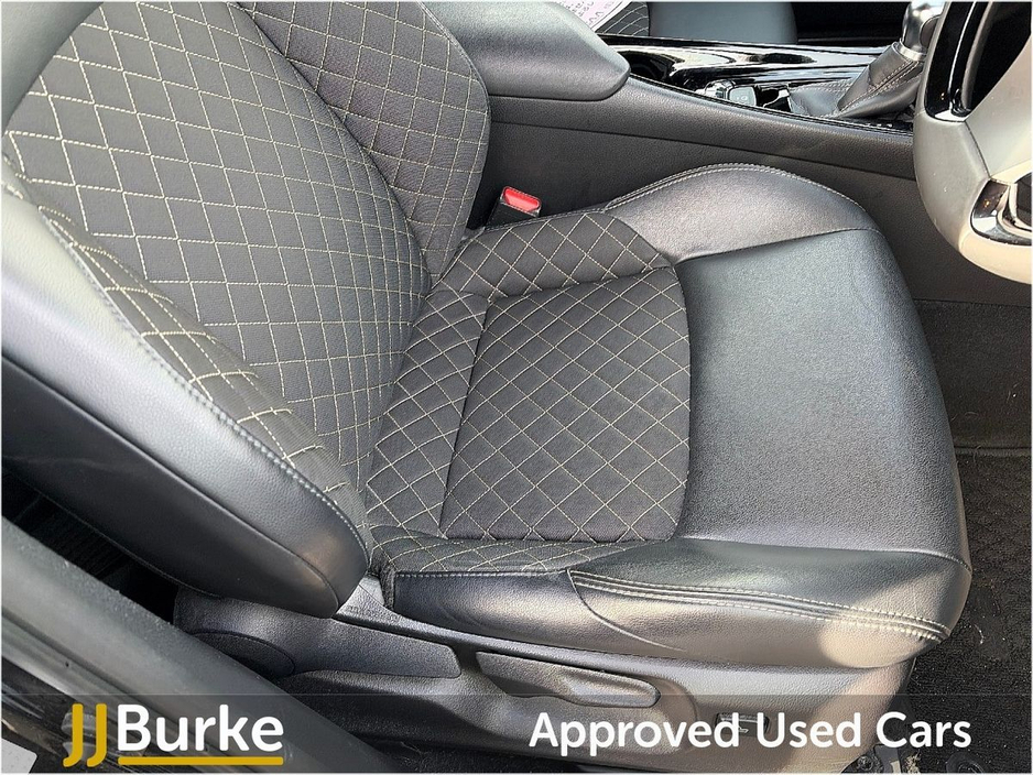 2023 Toyota C-HR - image 25