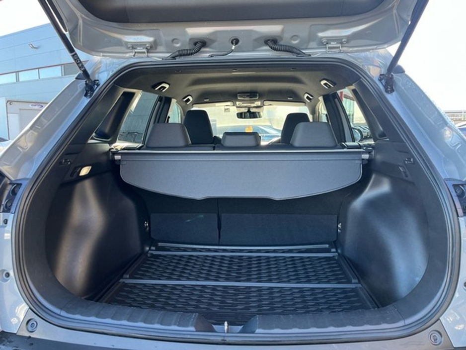 2024 Toyota Corolla Cross - image 10