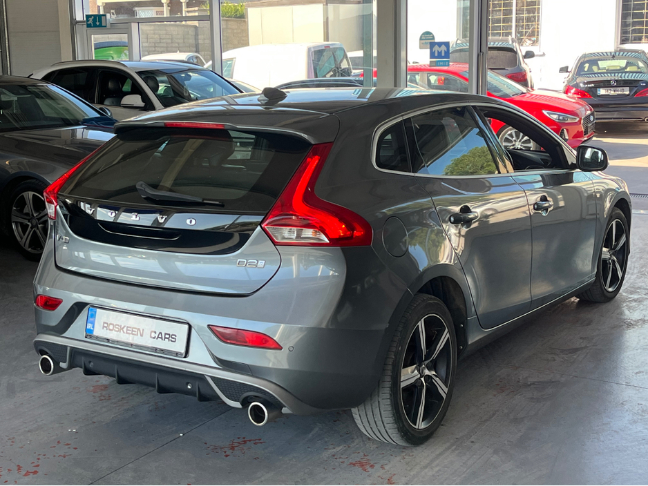 2016 Volvo V40 R-DESIGN D2 €12,950
