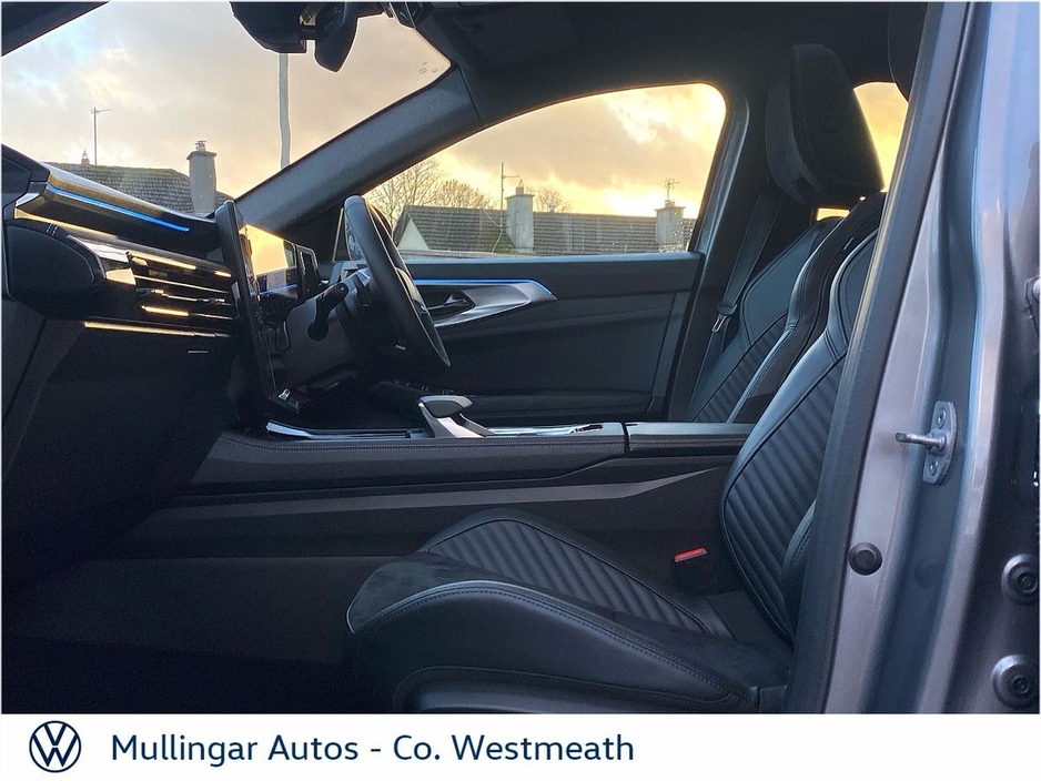 2024 Renault Rafale - image 4