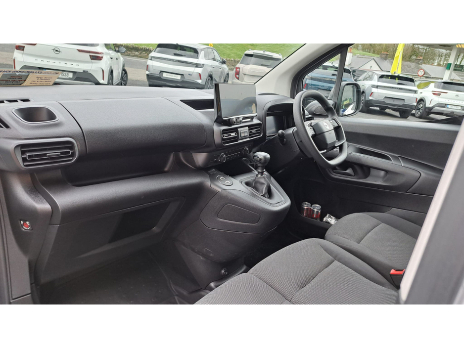 2026 Opel Combo - image 6