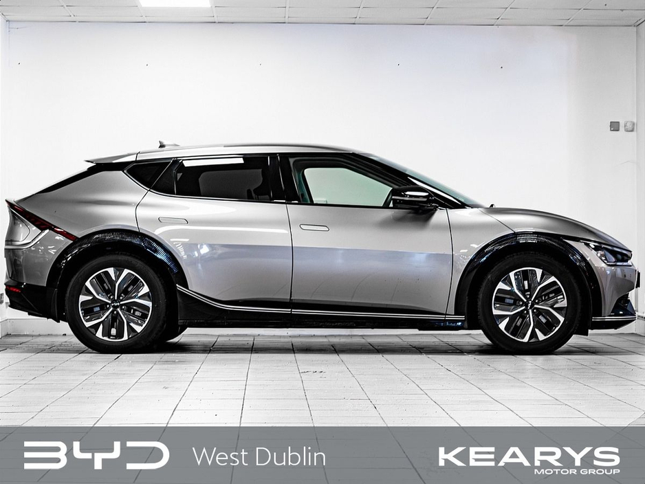 2023 Kia EV6 - image 3