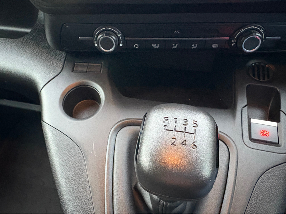 2023 Citroen Berlingo LX BLUEHDI 100 MWB 65 €19,995