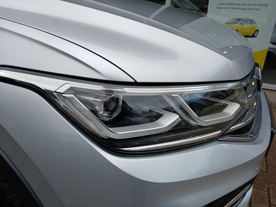 2023 Volkswagen Tiguan 2.0 TDI 150HP R-Line, Silver Met, FSH, 1 owner, 72km. €41,500