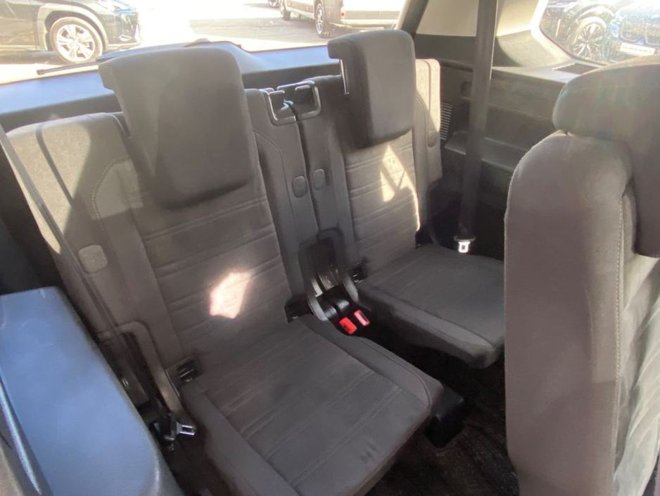 2017 Volkswagen Touran - image 13