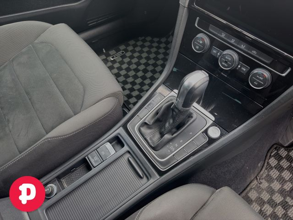 2017 Volkswagen Golf - image 7