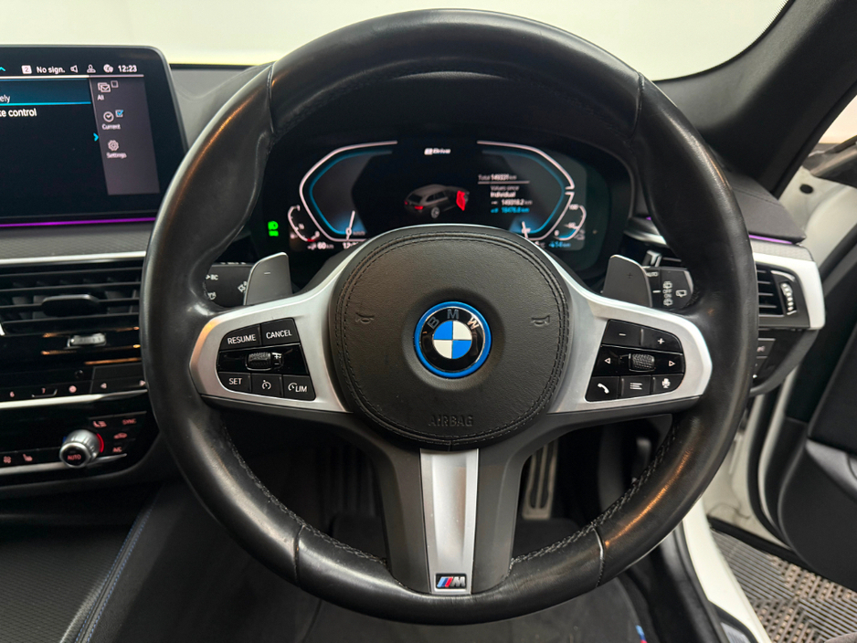 2023 BMW 5 Series - image 20