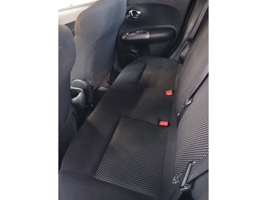 2014 Nissan Juke - image 12