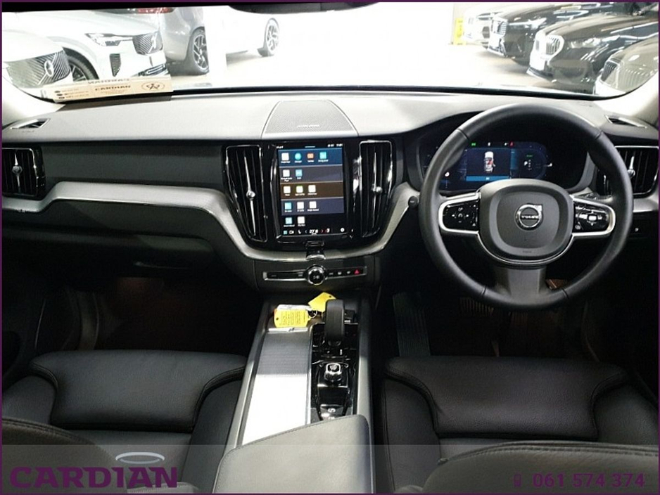 2025 Volvo XC60 Xc60 + T6 PHEV AWD PLUS DARK €61,950