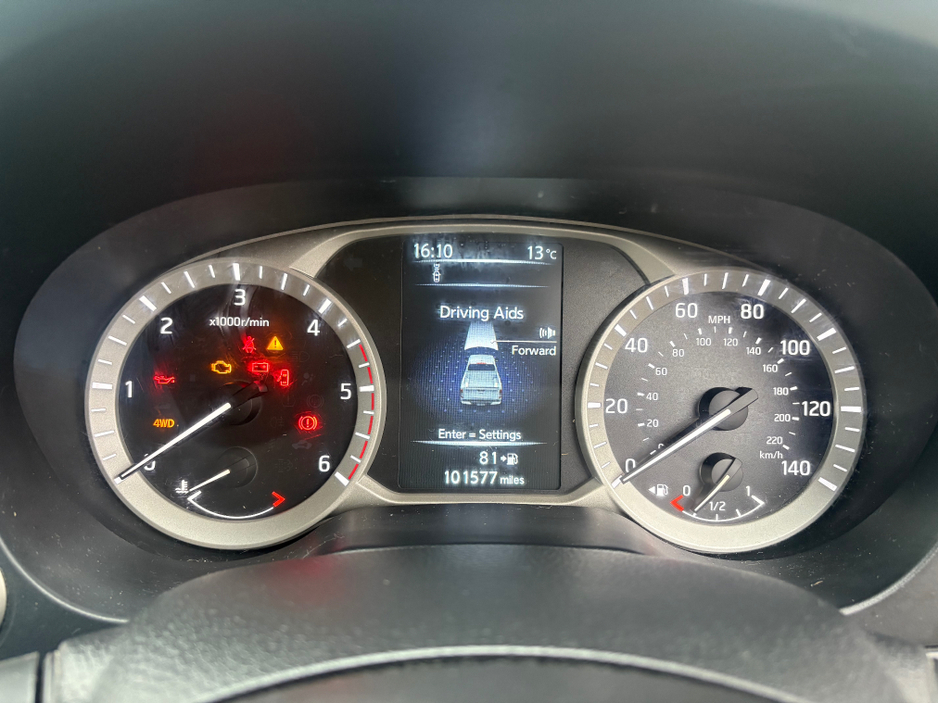 2018 Nissan Navara - image 13