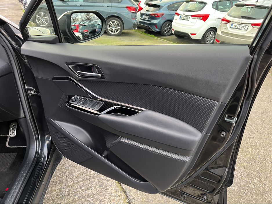 2022 Toyota C-HR GR SPORT AUTOMATIC HYBRID 1.8 PETROL //HIGH SPEC//HALF LEATHER HEATED SEATS//KEYLESS ENTRY//ADAPTIVE CRUISE CONTROL//REVERSE CAMERA// €29,950