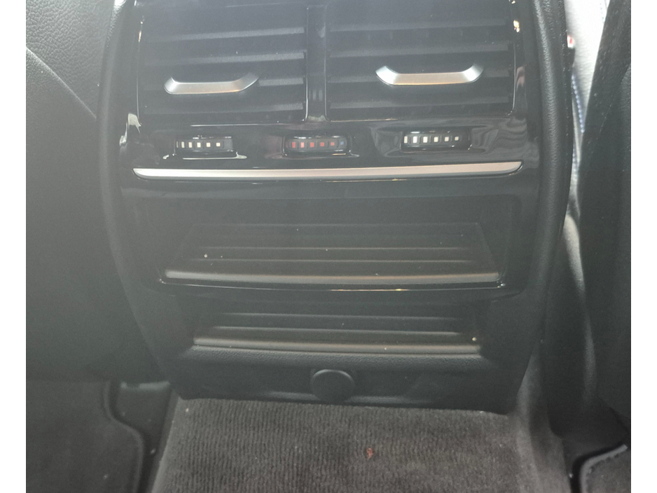 2018 BMW 5 Series - image 12