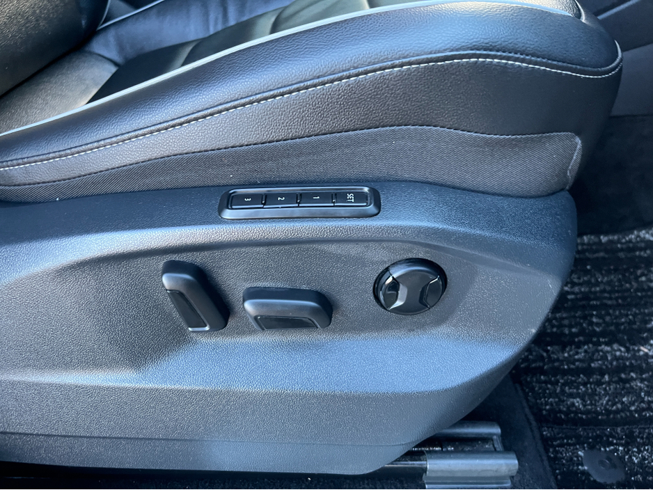 2020 Volkswagen Tiguan R-LINE 4MOTION AUTOMATIC 2.0 DIESEL //LOW MILES//MASSIVE SPEC//FULL LEATHER//DYNAUDIO SOUND SYSTEM//360 PARKING CAMERAS//HEAD UP DISPLAY// €34,950