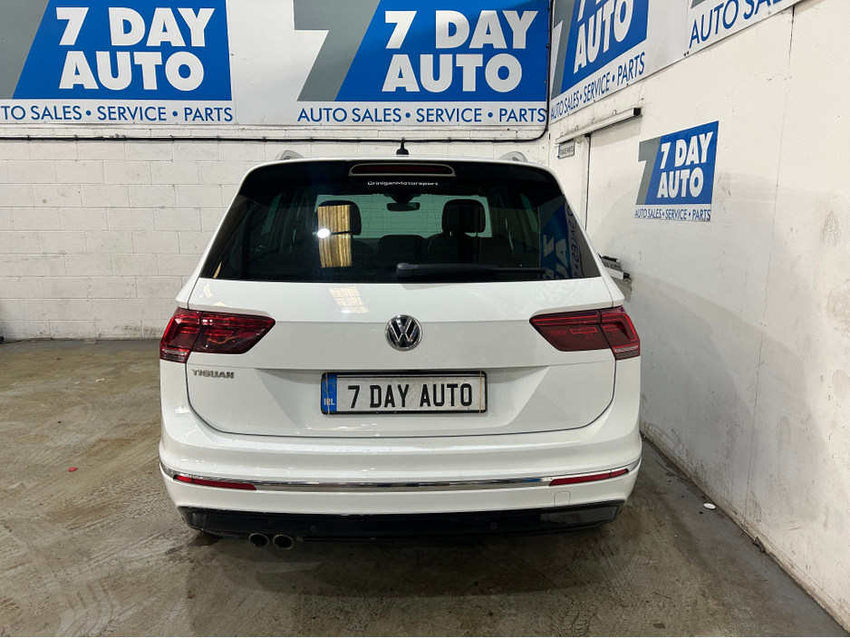 2018 Volkswagen Tiguan - image 6