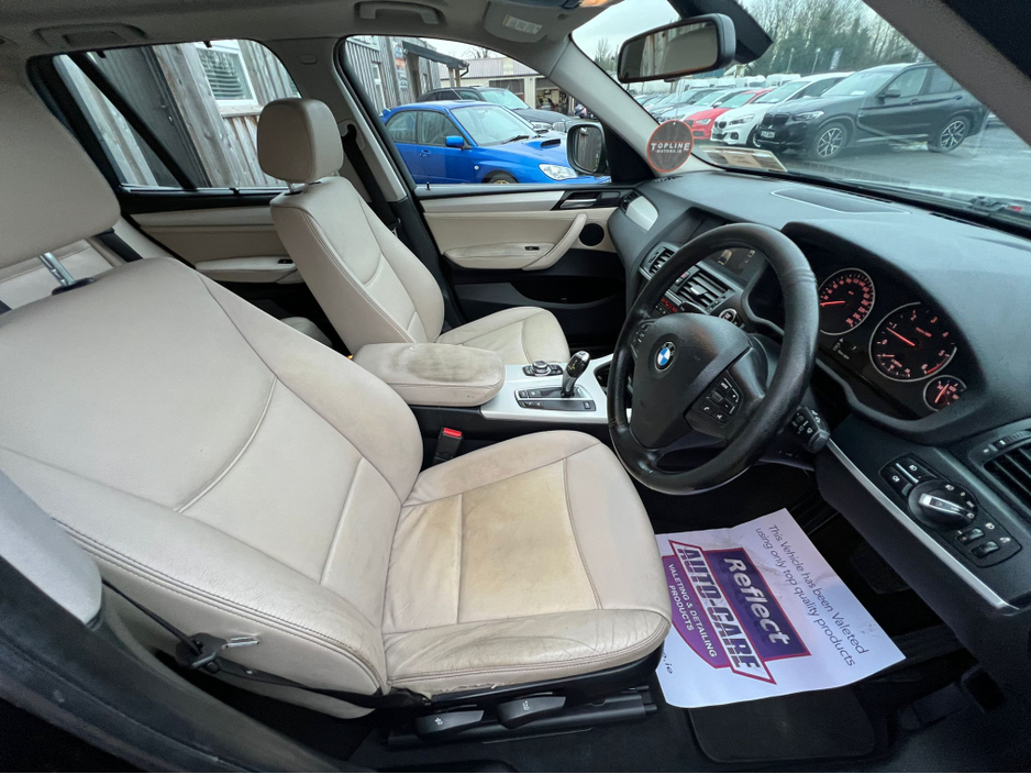 2011 BMW X3 - image 9