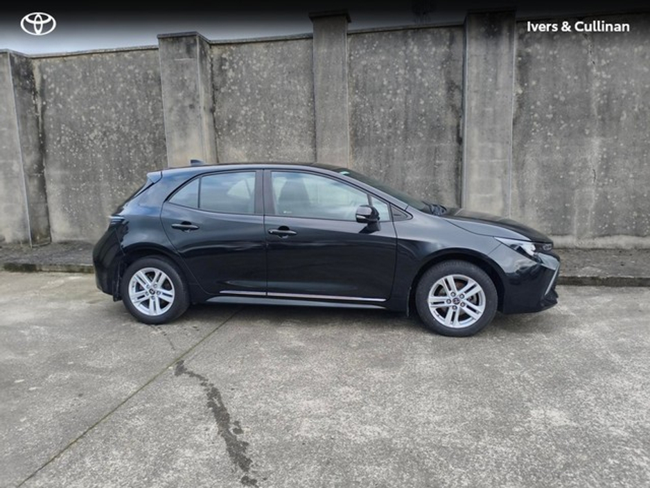 2023 Toyota Corolla - image 3