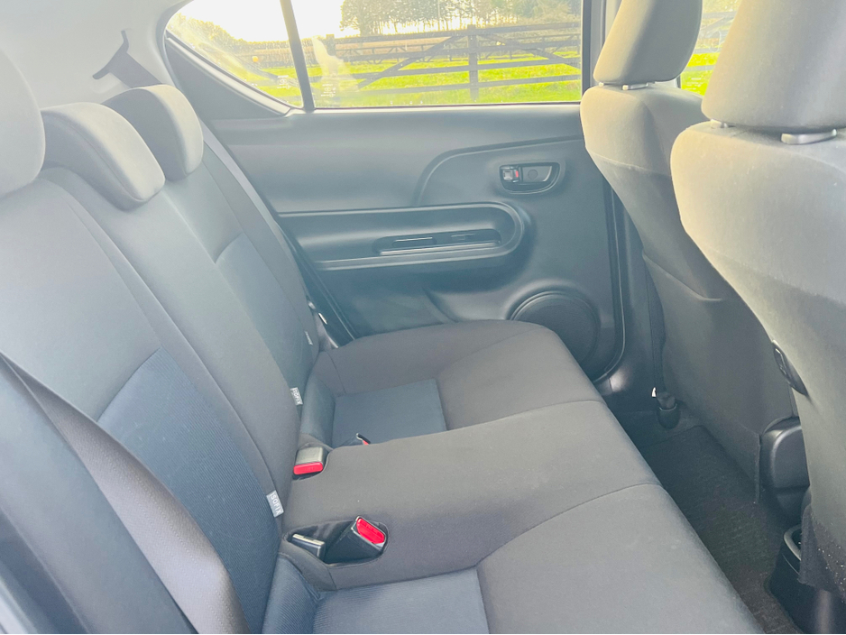 2019 Toyota Aqua - image 17