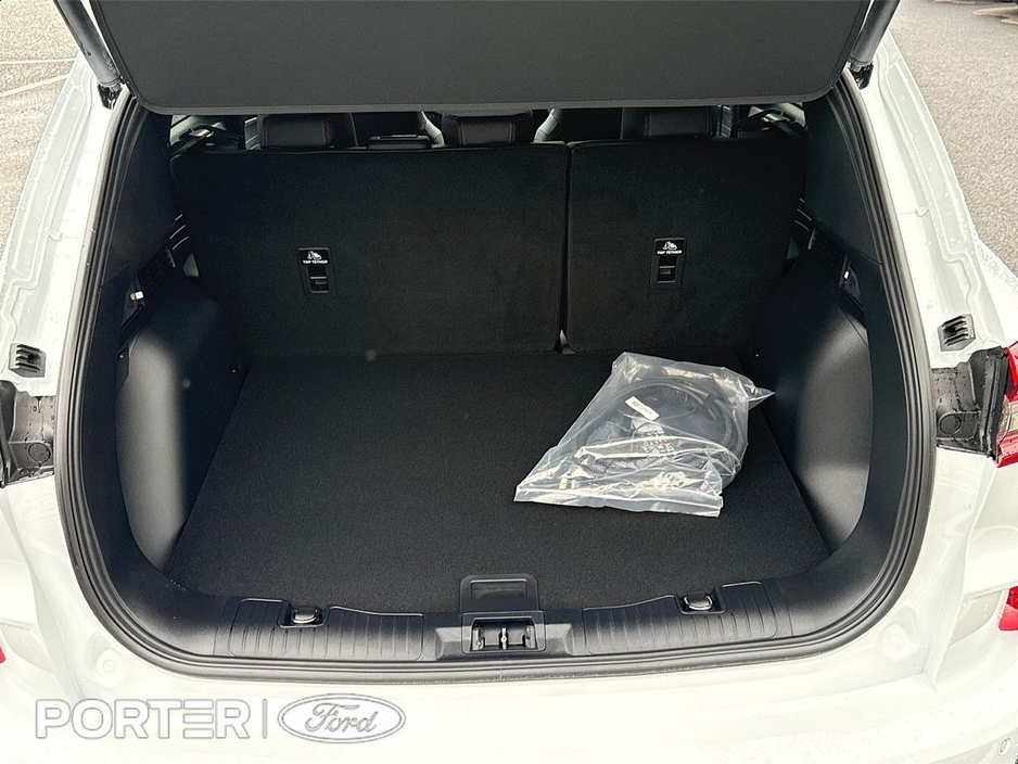 2026 Ford Kuga - image 13