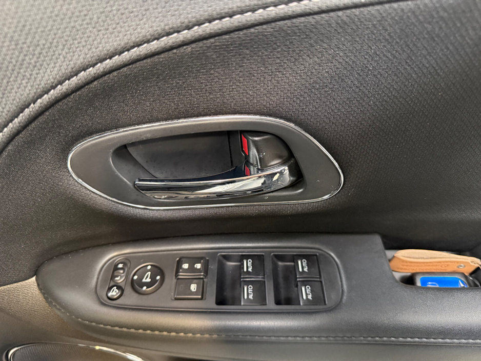 2015 Honda Vezel - image 20