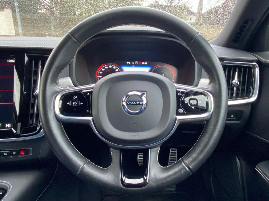 2021 Volvo S90 R-DESIGN T8 PHEV €36,995